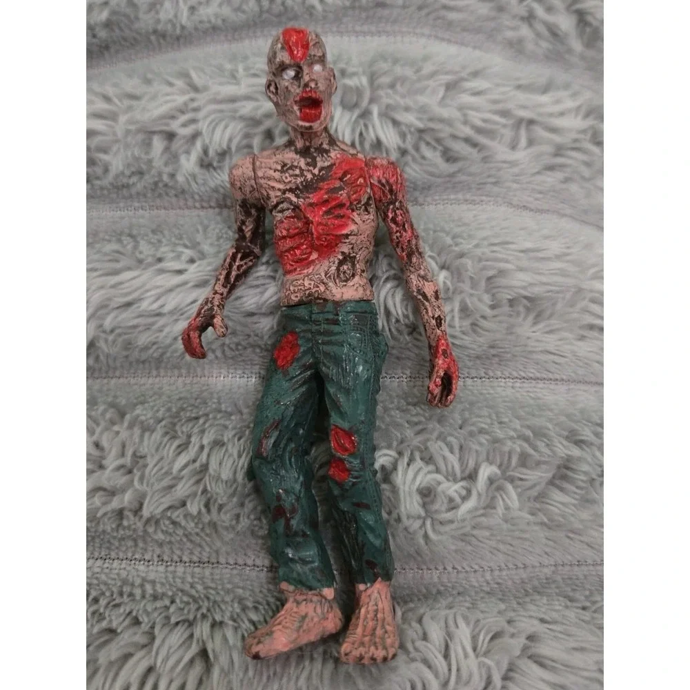 BOHS 4-in Zombie action figure Articulated Joints Hand-painted Halloween